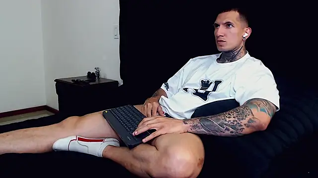 Shane Clay online show from 10-06-25, 09:23