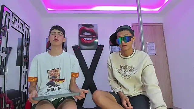 TWINKS FRIENDS online show from 10-05-25, 07:17