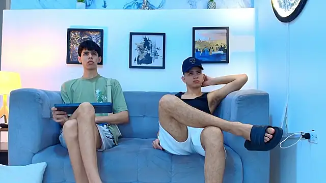 TWINKS FRIENDS online show from 03-18-26, 01:25