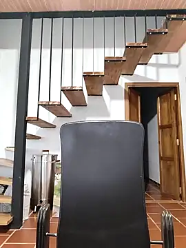 Hiroshi Shen online show from 10-30-25, 10:49