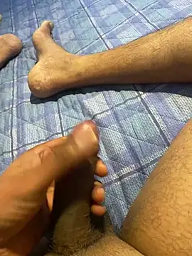 Snapshot of girlslvrs chatting on 01-09-26, 11:06 girlslvrs online show from 01-09-26, 11:06