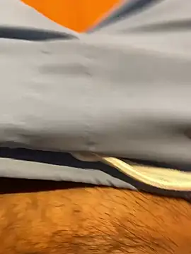 Snapshot of girlslvrs chatting on 01-12-26, 09:09 girlslvrs online show from 01-12-26, 09:09