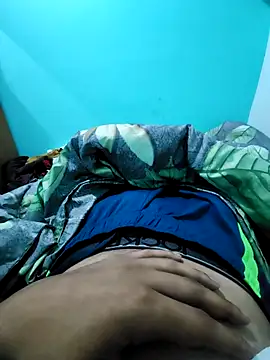 Snapshot of santa7869 chatting on 10-04-25, 06:28 santa7869 online show from 10-04-25, 06:28