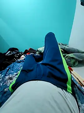 Snapshot of santa7869 chatting on 10-16-25, 02:51 santa7869 online show from 10-16-25, 02:51