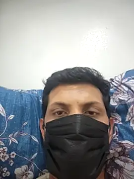 Snapshot of santa7869 chatting on 01-19-26, 04:33 santa7869 online show from 01-19-26, 04:33