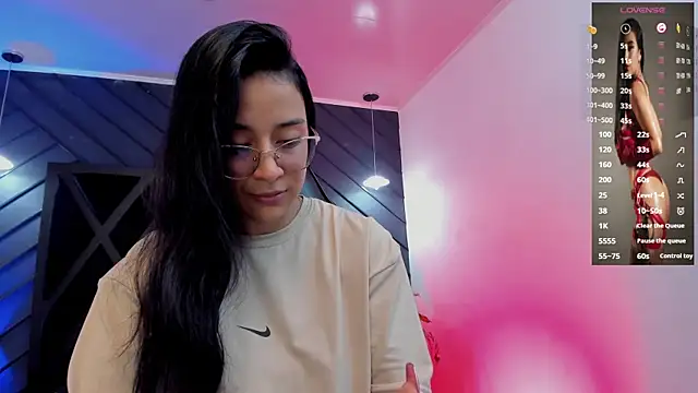 zoe martins  online show from 01-12-26, 05:29