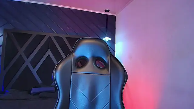 zoe martins  online show from 04-10-26, 05:17