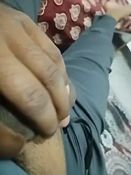 Snapshot of Dickdelhi chatting on 10-16-25, 03:13 Dickdelhi online show from 10-16-25, 03:13