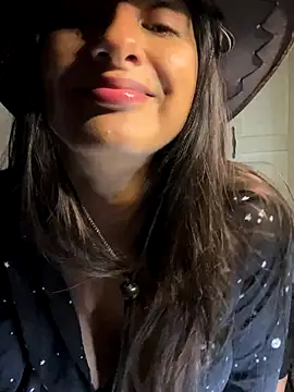 chicachocolate01 online show from 10-30-25, 07:03