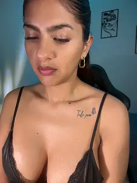 chicachocolate01 online show from 07-06-26, 11:18