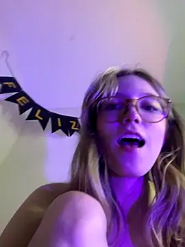 ReenKitty online show from 10-11-25, 07:51