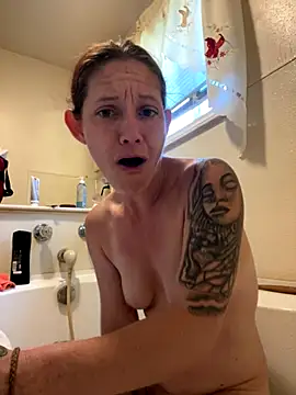 YoMomma-xoxo13 online show from 11-29-25, 05:49