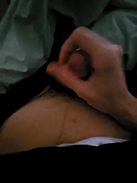 Snapshot of volkan109 chatting on 10-15-25, 10:04 volkan109 online show from 10-15-25, 10:04