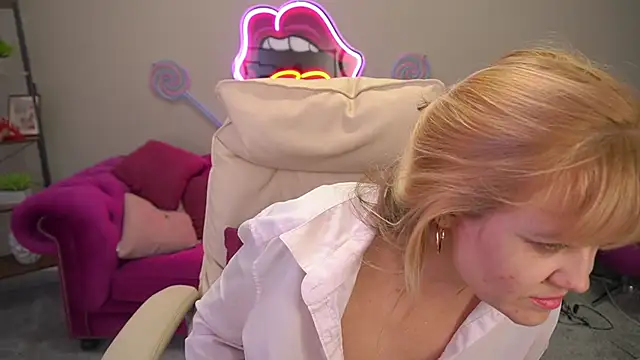 BellaLaPetit online show from 03-14-26, 03:34