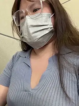 Snapshot of ariel_613 chatting on 10-08-25, 10:46 ariel 613 online show from 10-08-25, 10:46