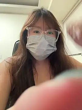 Snapshot of ariel_613 chatting on 10-29-25, 03:25 ariel 613 online show from 10-29-25, 03:25