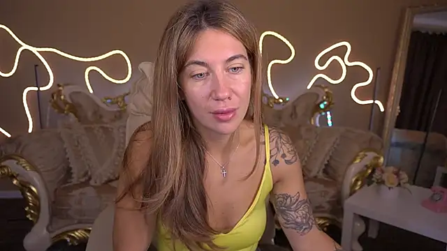 Snapshot of KateShanny chatting on 10-04-25, 06:11 KateShanny online show from 10-04-25, 06:11