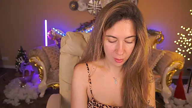 KateShanny online show from 12-19-25, 07:04