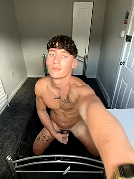 naughtyboy0124 online show from 10-09-25, 01:20