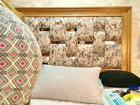 ZOLEY WATSON online show from 02-16-26, 03:02