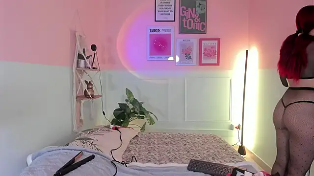 Snapshot of Camila_Rivers chatting on 10-28-25, 12:09 Camila Rivers online show from 10-28-25, 12:09