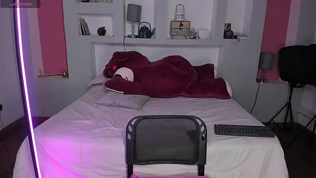 Camila Rivers online show from 04-16-26, 12:28