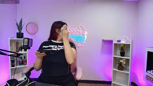 Aphriil   online show from 09-08-25, 07:13