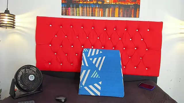 carolinacrus01 online show from 11-09-25, 03:21