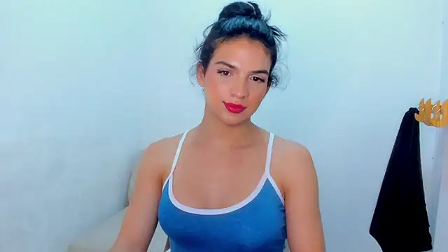 ISA BELLA VZL online show from 05-07-26, 06:35