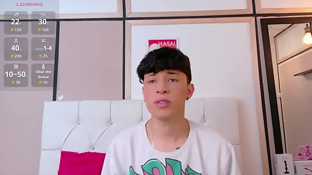 Axel  Evans online show from 04-13-26, 01:05