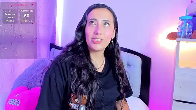 my aleja  online show from 04-27-26, 04:38