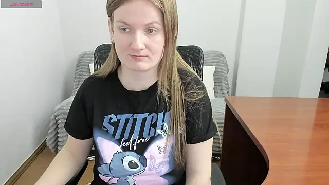 Snapshot of Alisha_Skyes chatting on 02-24-26, 04:32 Alisha Skyes online show from 02-24-26, 04:32