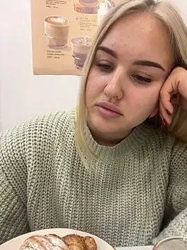 CandyVice online show from 11-13-25, 05:12