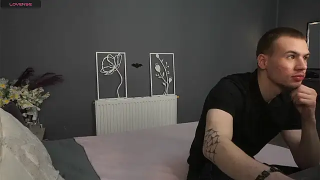 Garden of Eden  online show from 02-23-26, 04:10