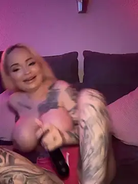 shortybig official online show from 04-22-26, 04:04