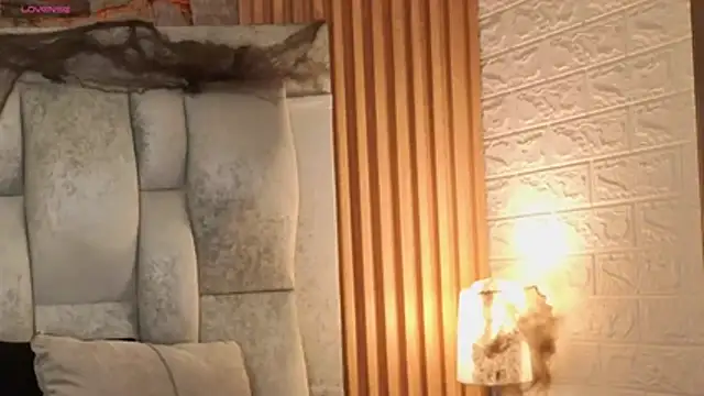 Snapshot of pipedark_ chatting on 10-25-25, 03:14 pipedark online show from 10-25-25, 03:14