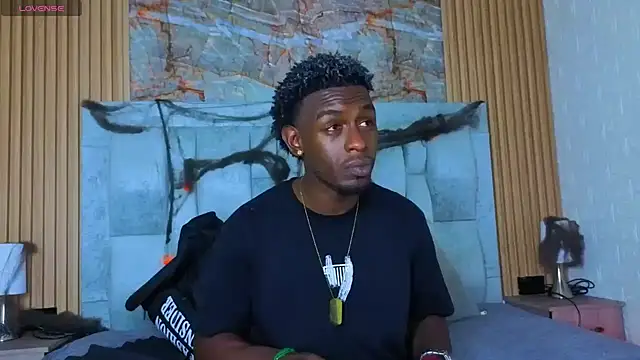 Snapshot of pipedark_ chatting on 10-28-25, 03:43 pipedark online show from 10-28-25, 03:43