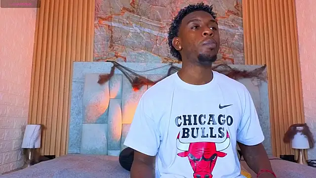 Snapshot of pipedark_ chatting on 10-31-25, 03:40 pipedark online show from 10-31-25, 03:40