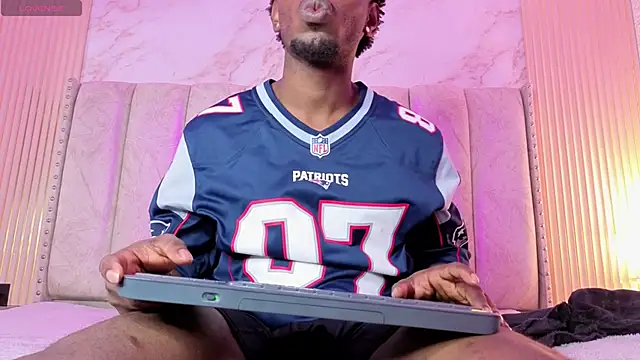 Snapshot of pipedark_ chatting on 11-16-25, 01:17 pipedark online show from 11-16-25, 01:17