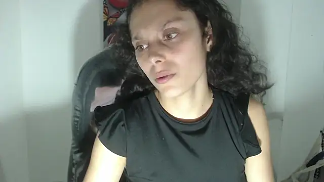 Snapshot of Lily_Jone7 chatting on 10-02-25, 07:21 Lily Jone7 online show from 10-02-25, 07:21