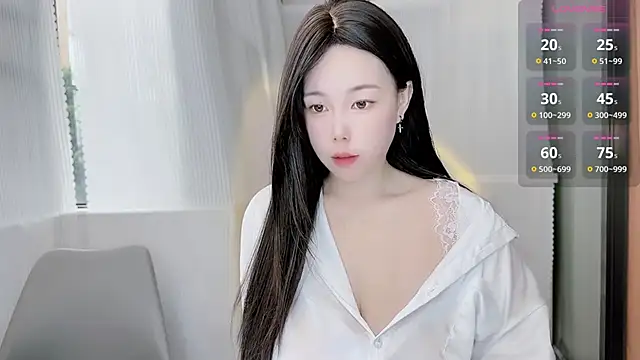 Bella Ava online show from 11-20-25, 07:30