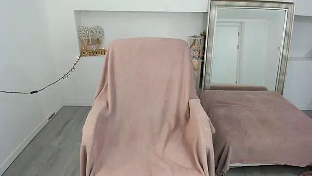 Arya Lexy online show from 09-12-25, 06:30