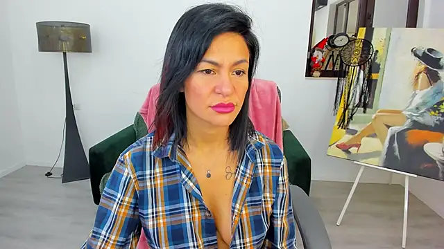 Arya Lexy online show from 11-30-25, 06:56