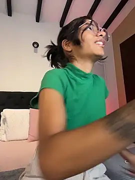 TweetiePieXXX online show from 03-11-26, 09:21