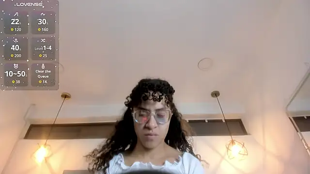 Hanna Cornee  online show from 02-10-26, 12:20