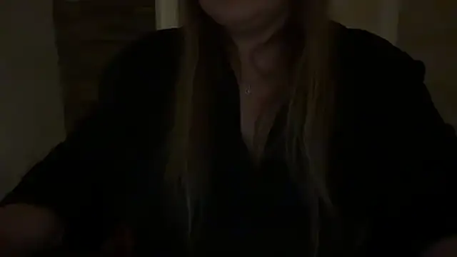 Snapshot of Lisa_S_7777 chatting on 12-16-25, 11:10 Lisa S 7777 online show from 12-16-25, 11:10