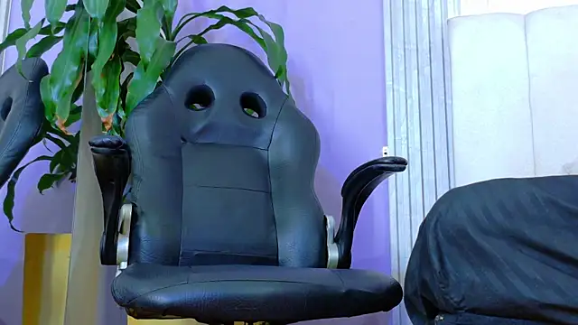 aliisonn cooper online show from 04-18-26, 07:07