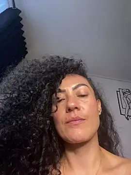 Snapshot of Koral369 chatting on 07-08-26, 11:09 Koral369 online show from 07-08-26, 11:09