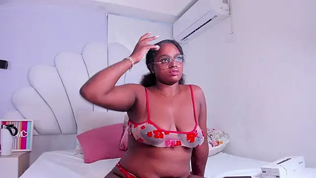 Snapshot of darle_volant chatting on 10-29-25, 11:01 darle volant online show from 10-29-25, 11:01