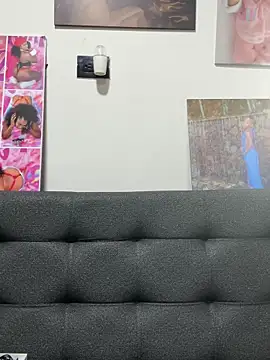 Snapshot of darle_volant chatting on 11-23-25, 06:52 darle volant online show from 11-23-25, 06:52